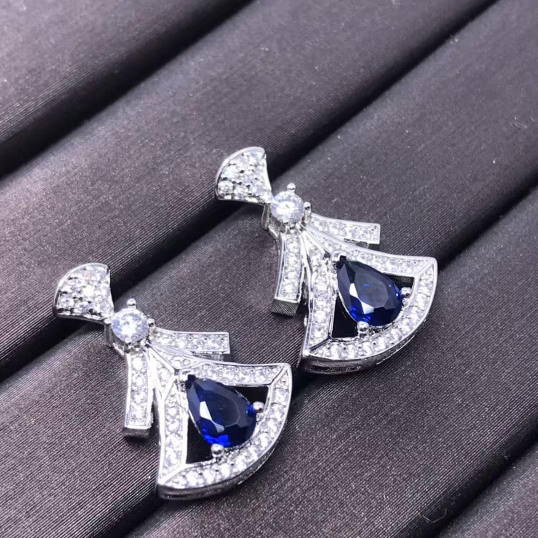 replica Bvlgari Divas’ Dream Earrings - Navy Teardrop Diamond