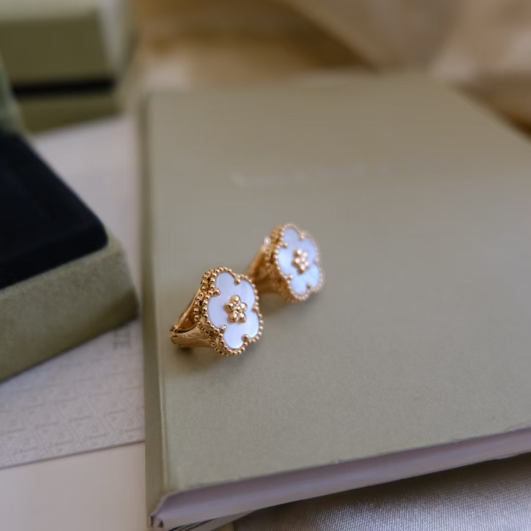 Replica Van Cleef & Arpels Lucky Spring Earrings, Plum Blossom