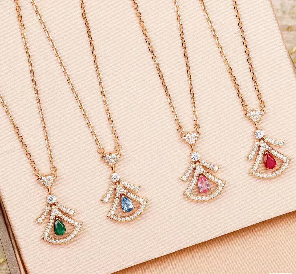 Replica Bvlgari Divas' Dream Necklace