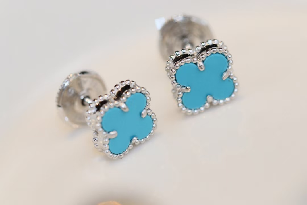 Replica Van Cleef & Arpels Sweet Alhambra Earstuds Earring - Mini