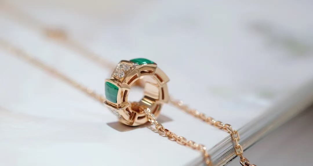 Replica Bvlgari Serpenti Viper Necklace