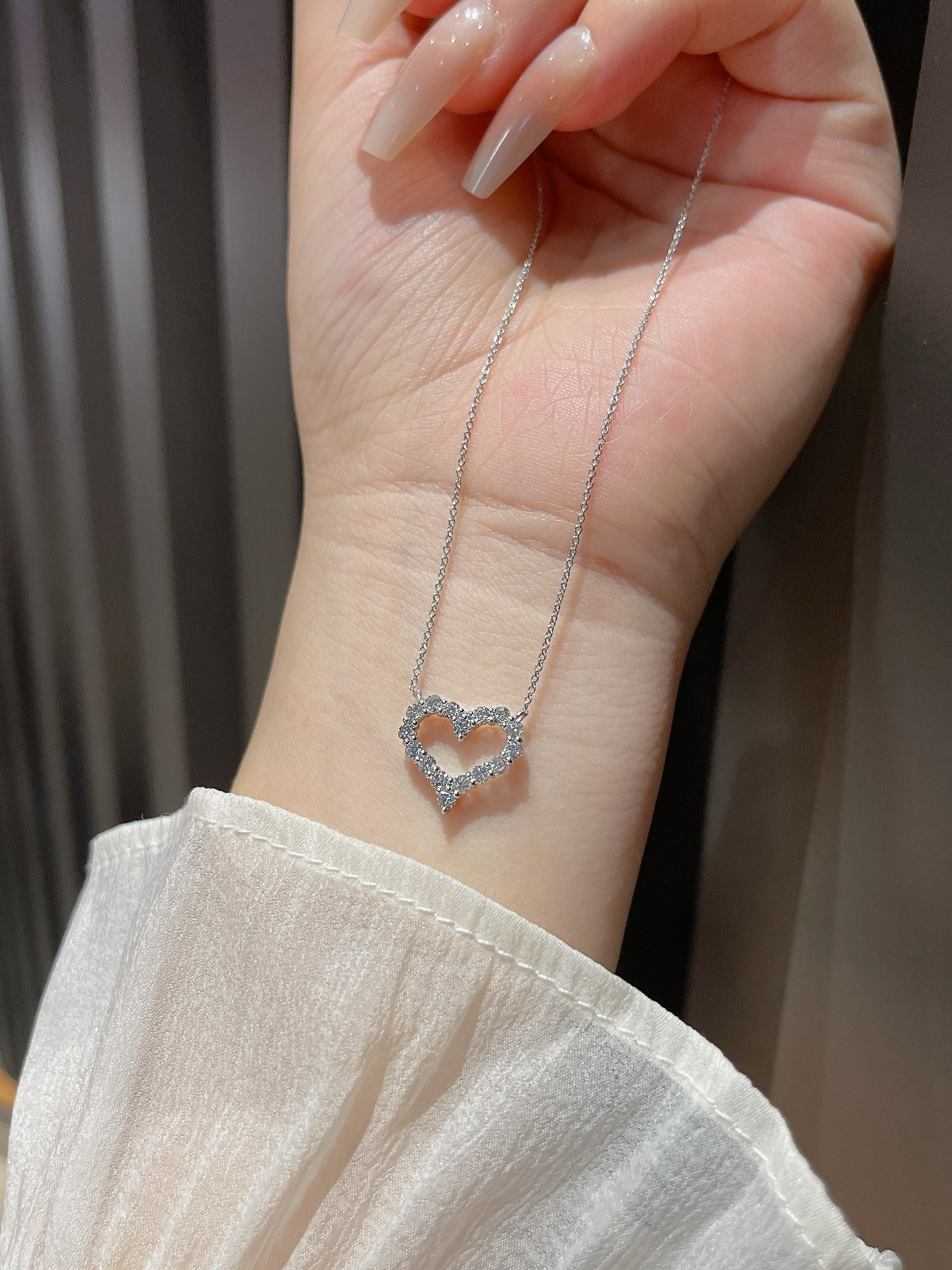 Replica Tiffany Mini Full Diamond Love Heart Pendant Necklace