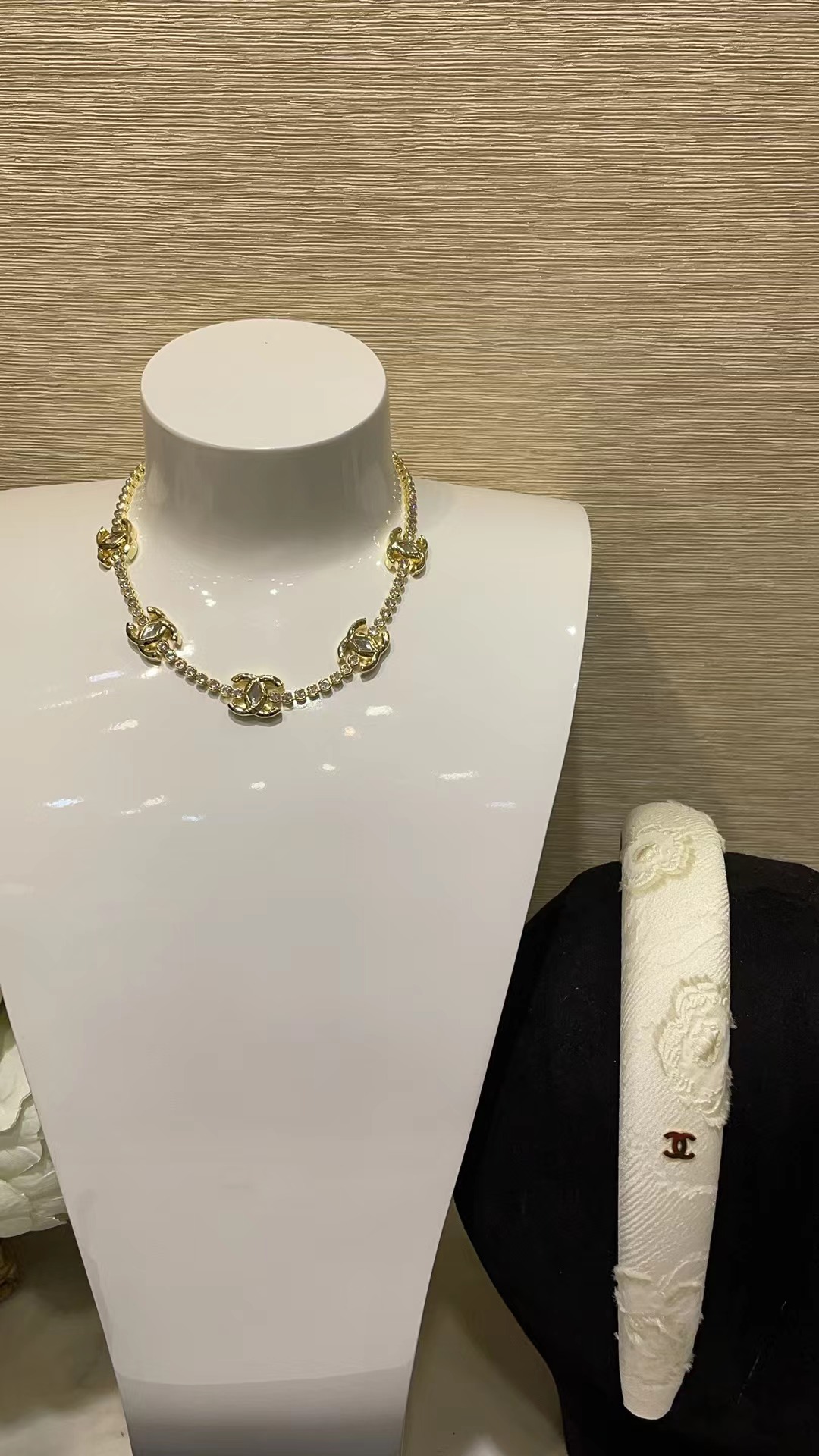 Replica Chanel Jennie Celebrity Style Choker Necklace