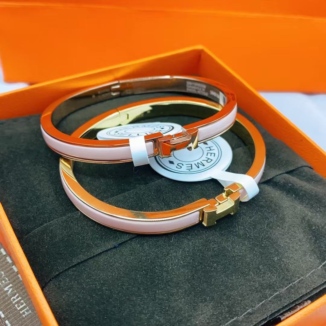 Replica Hermes H Pink Enamel Bracelet
