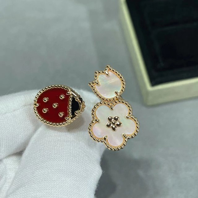 Replica Van Cleef & Arpels Flower and Ladybug Ring