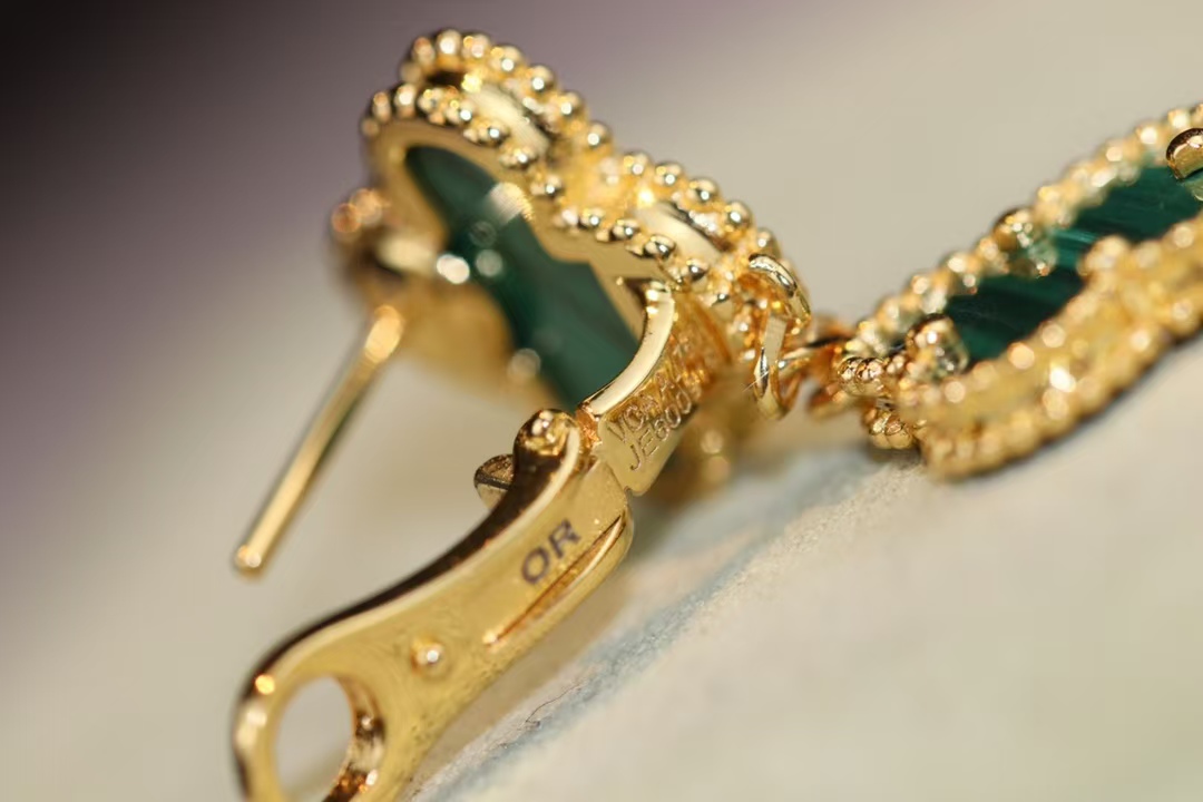 Replica Van Cleef & Arpels Magic Alhambra Earrings 3 Motifs