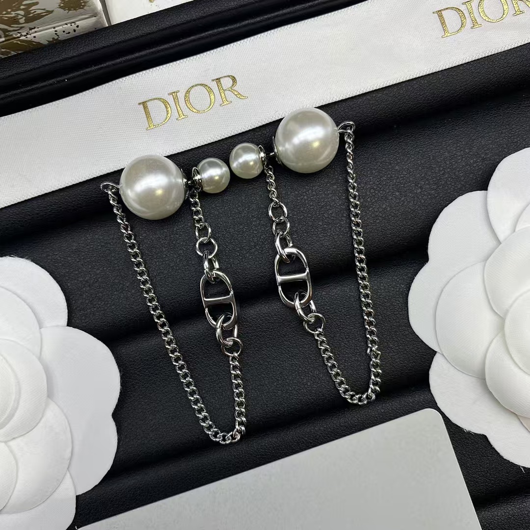Replica Dior Chain Dangle Pearl Earrings