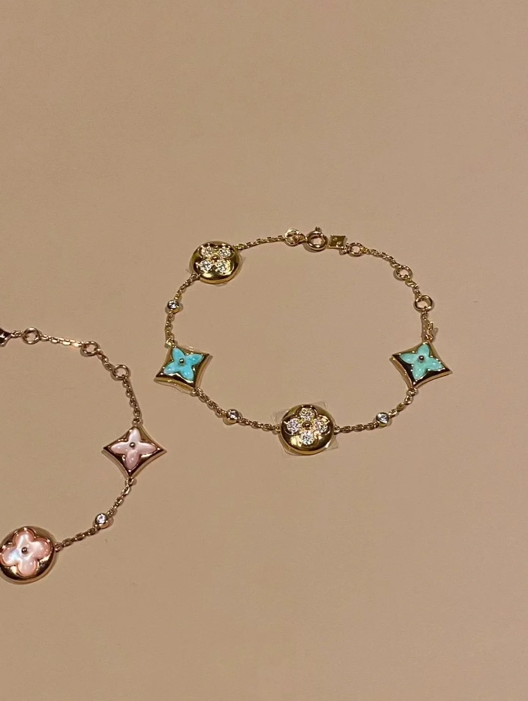 Replica Louis Vuitton Color Blossom Star Sun Bracelet