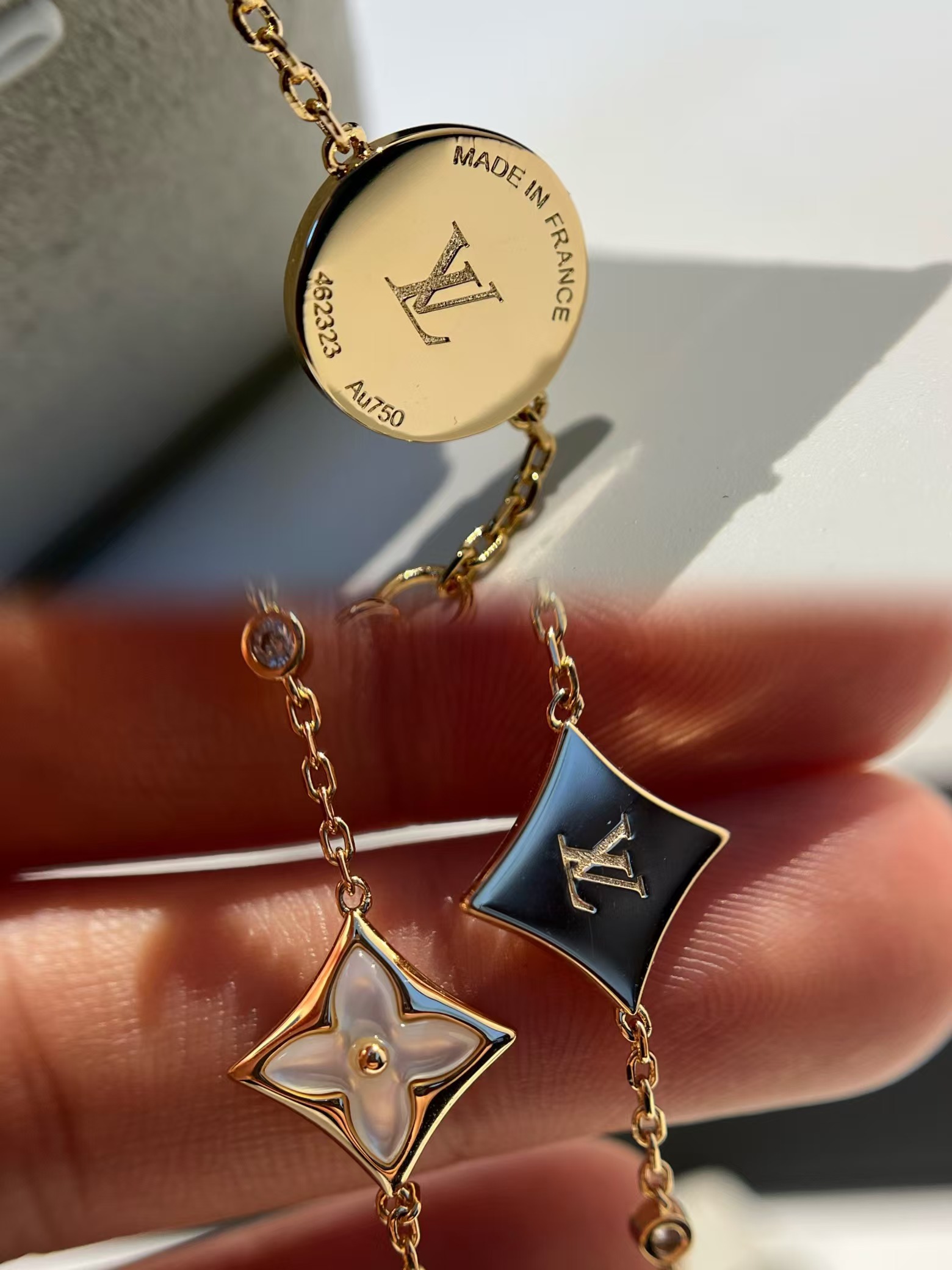Replica Louis Vuitton Color Blossom Star Sun Bracelet