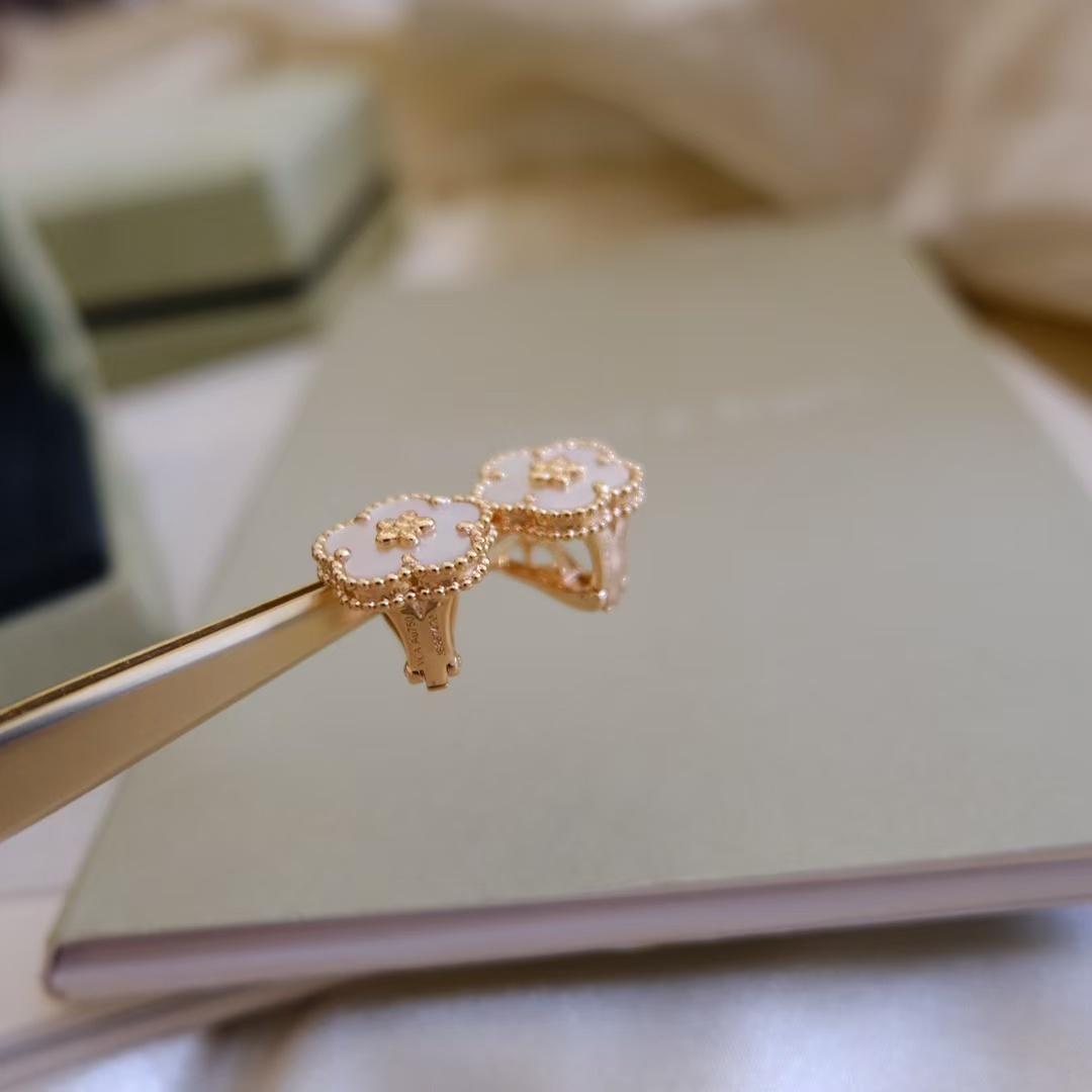 Replica Van Cleef & Arpels Lucky Spring Earrings, Plum Blossom
