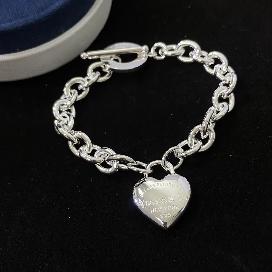 Replica Tiffany Heart Charm OT Clasp Bracelet