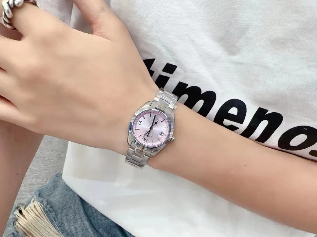 Replica Vivienne Westwood Light Pink Dial Saturn Watch - 28MM