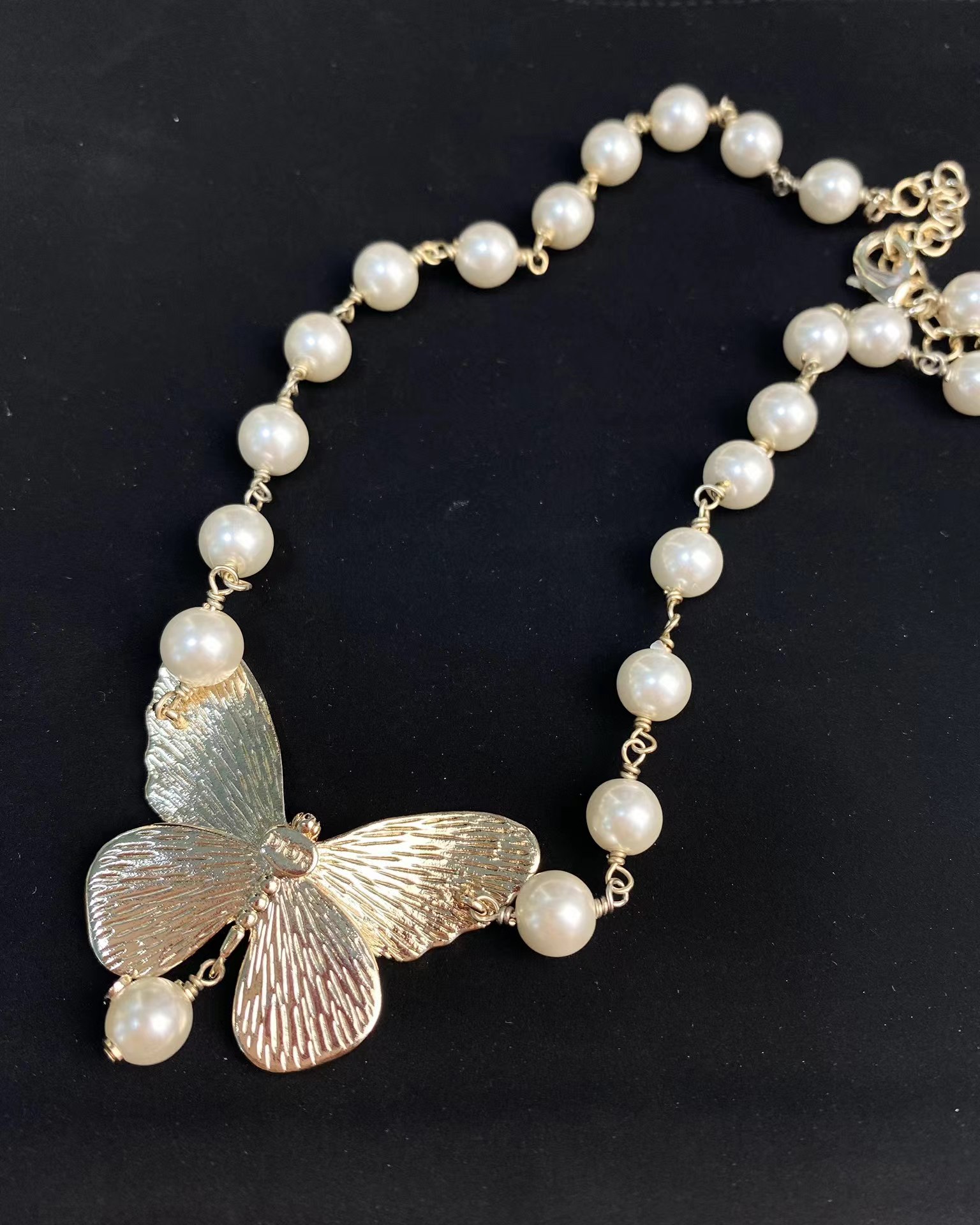 Replica Dior Butterfly Pearl Necklace
