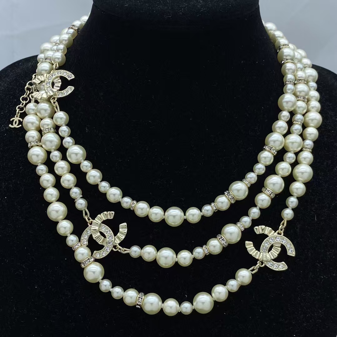 Replica Chanel Luxury Vintage 3 Rows Pearl Necklace