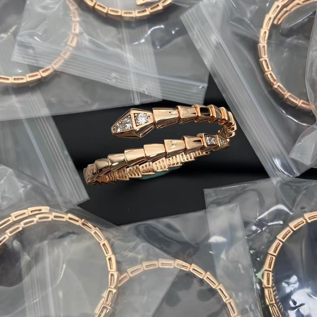 Replica Bvlgari Serpenti Viper Bracelet