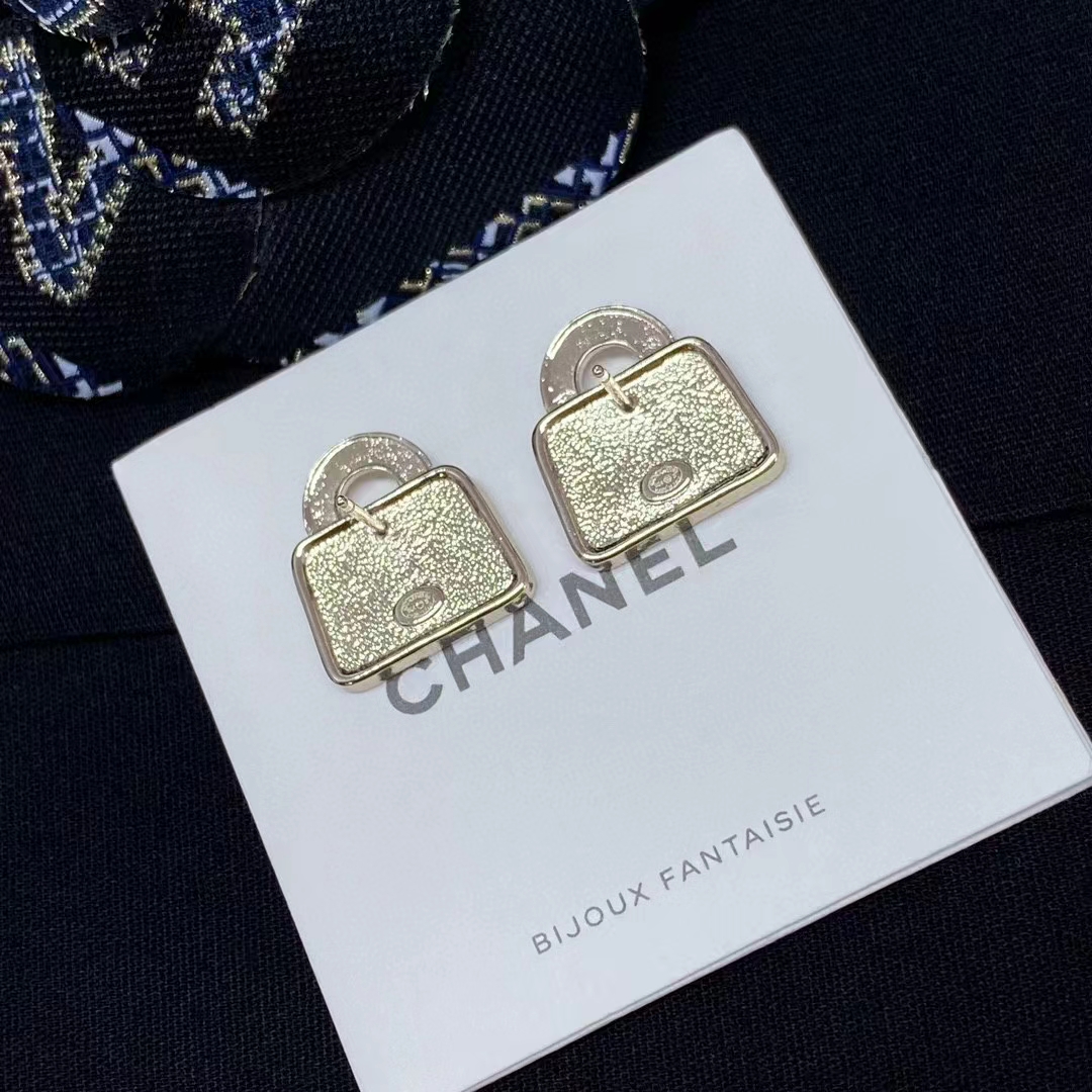 Replica Chanel Pink Double C Lock Earrings