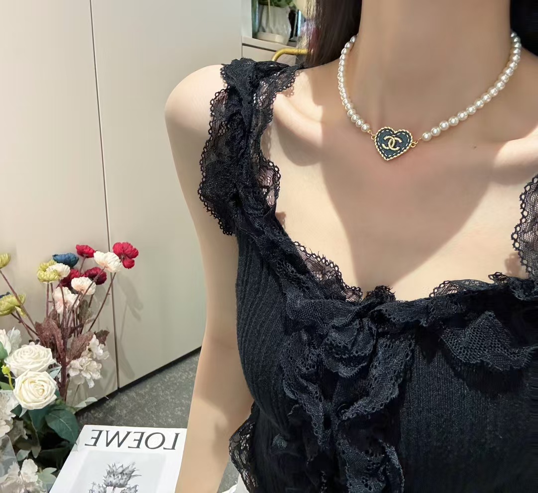 Replica Chanel Denim Heart Pendant Pearl Choker Necklace