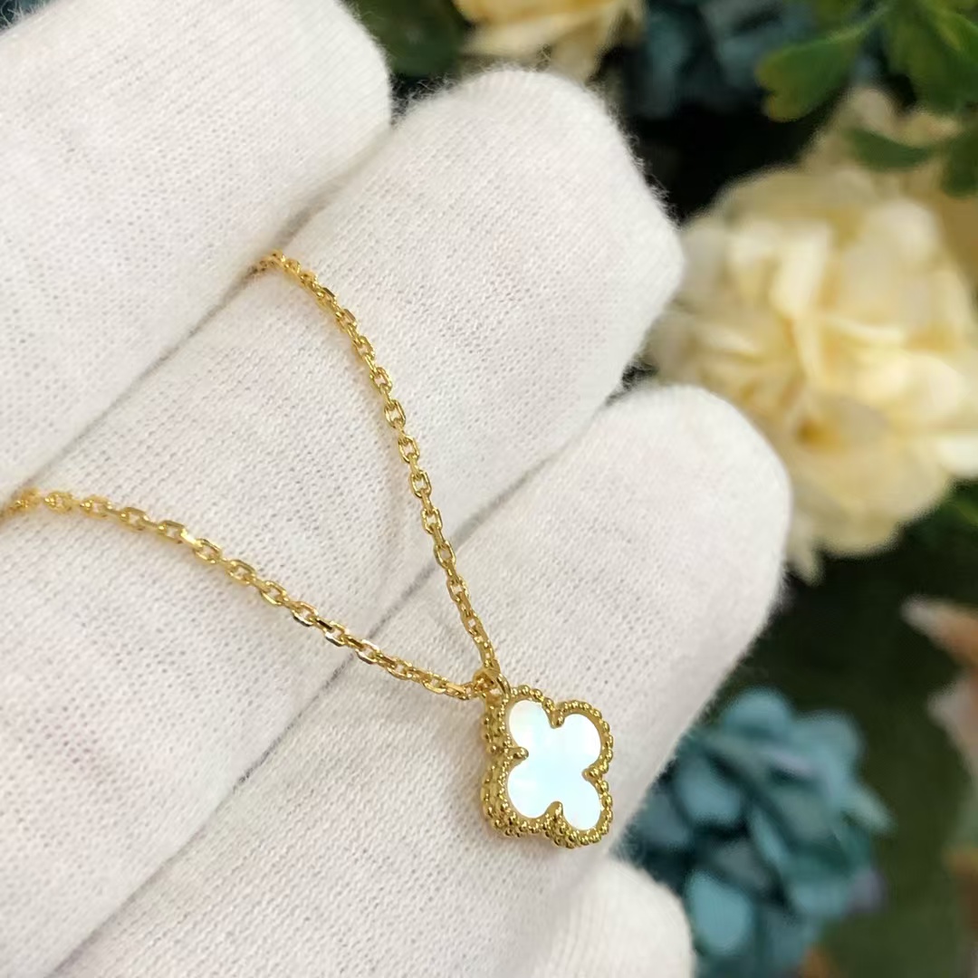 Replica Van Cleef & Arpels Sweet Alhambra Pendant Necklace - Mini