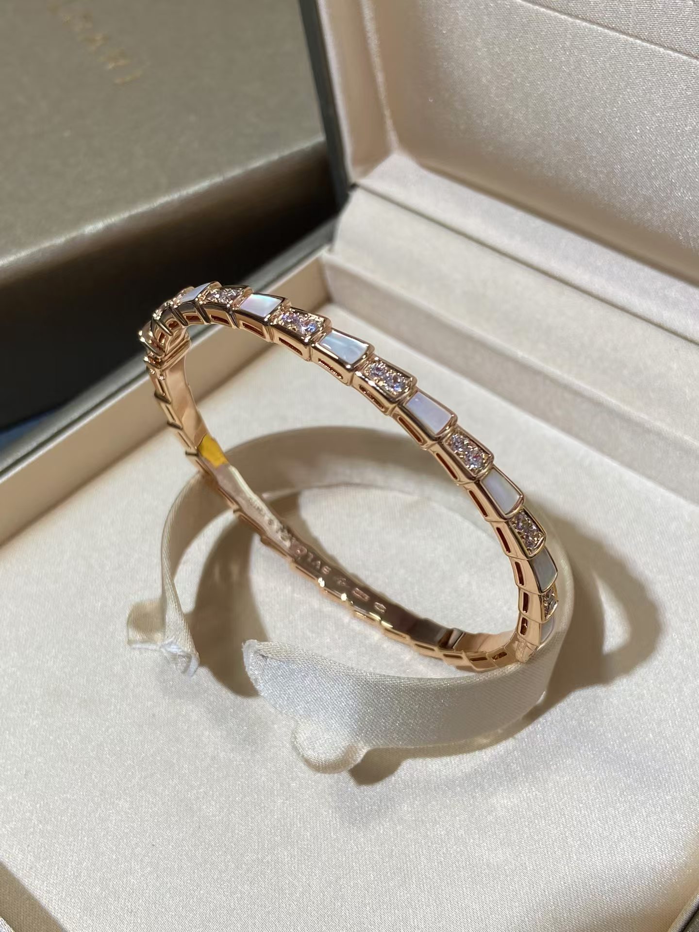 Replica Bvlgari Serpenti Viper Bracelet
