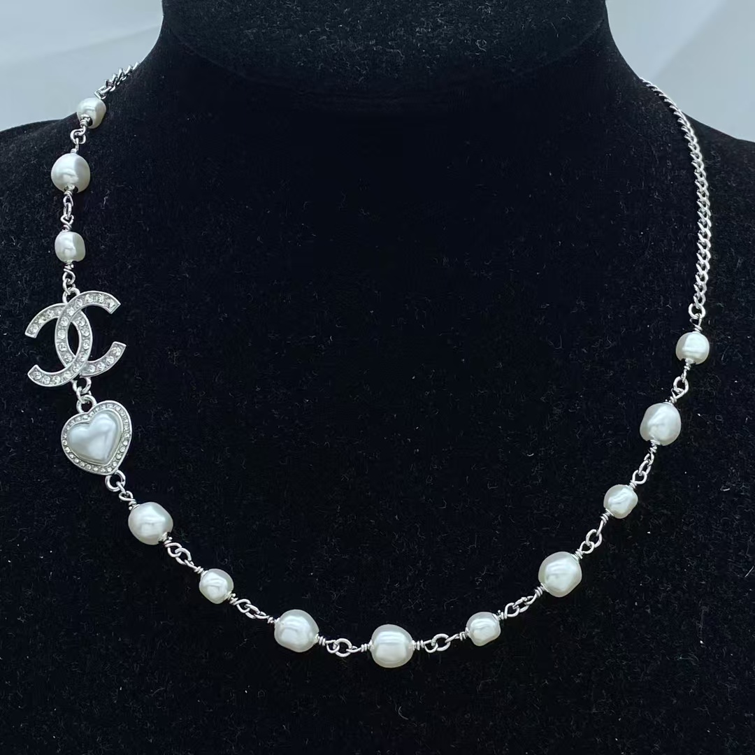 Replica Chanel Half Silver Chain Half Pearl Necklace