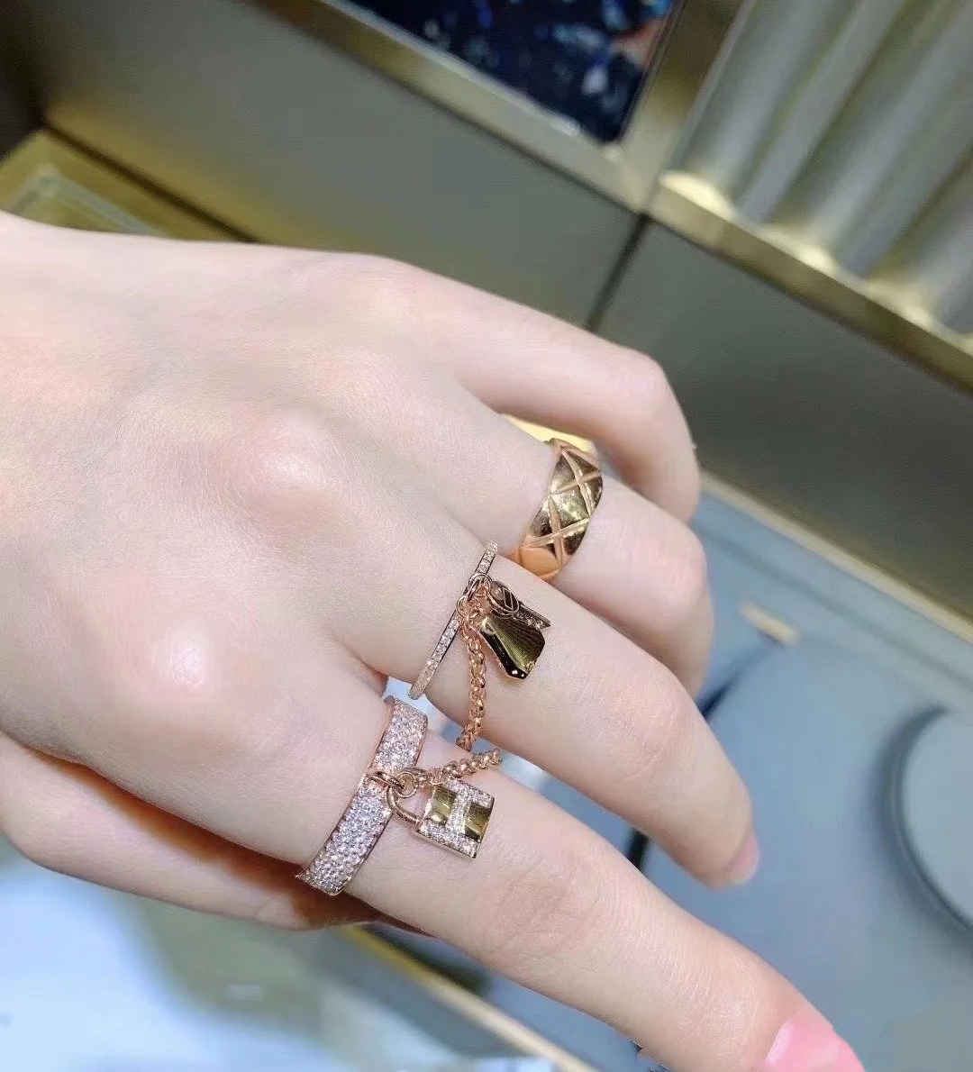 Replica Hermes Double Finger Key and Lock Ring
