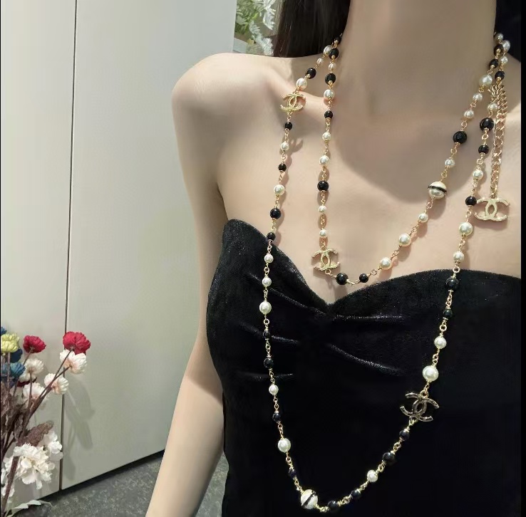 Replica Chanel Long Sweater Necklace