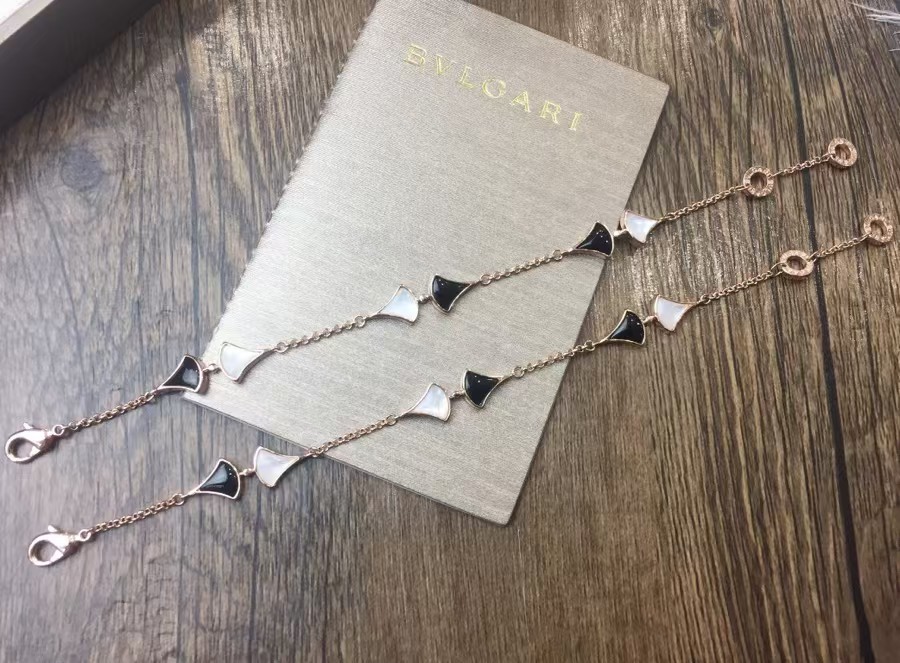 Replica Bvlgari Divas’ Dream Bracelet