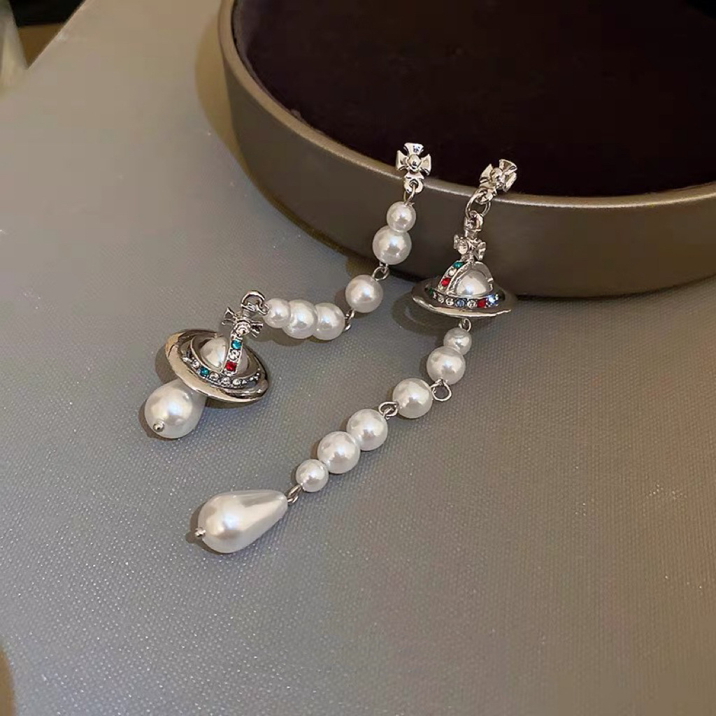 Replica Vivienne Westwood Asymmetric Tassel Pearl Saturn Earrings