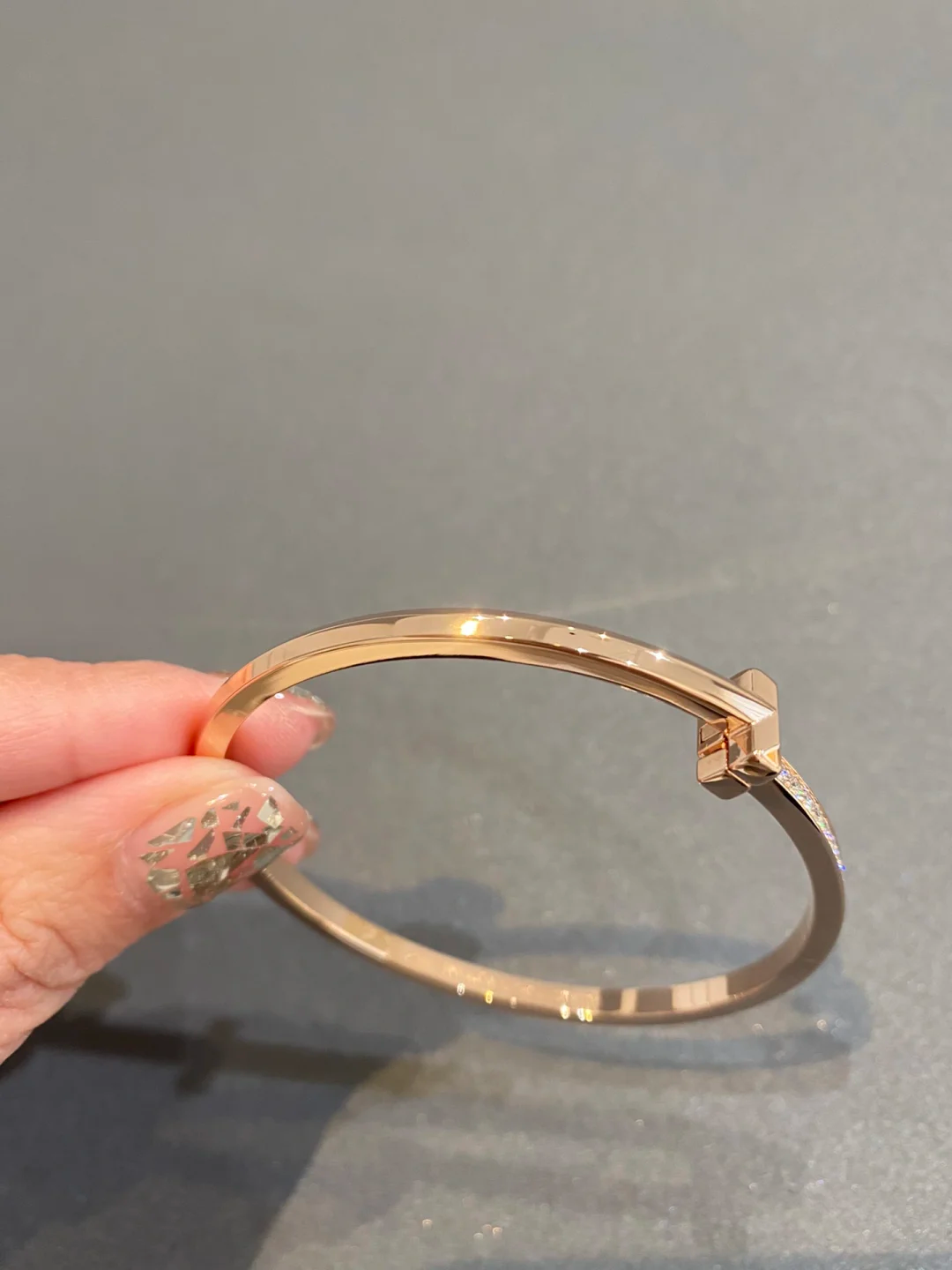Replica Tiffany T1 Narrow Diamond Hinged Bangle