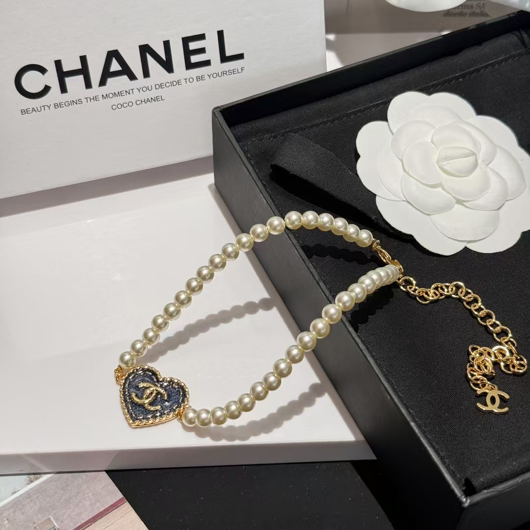 Replica Chanel Denim Heart Pendant Pearl Choker Necklace