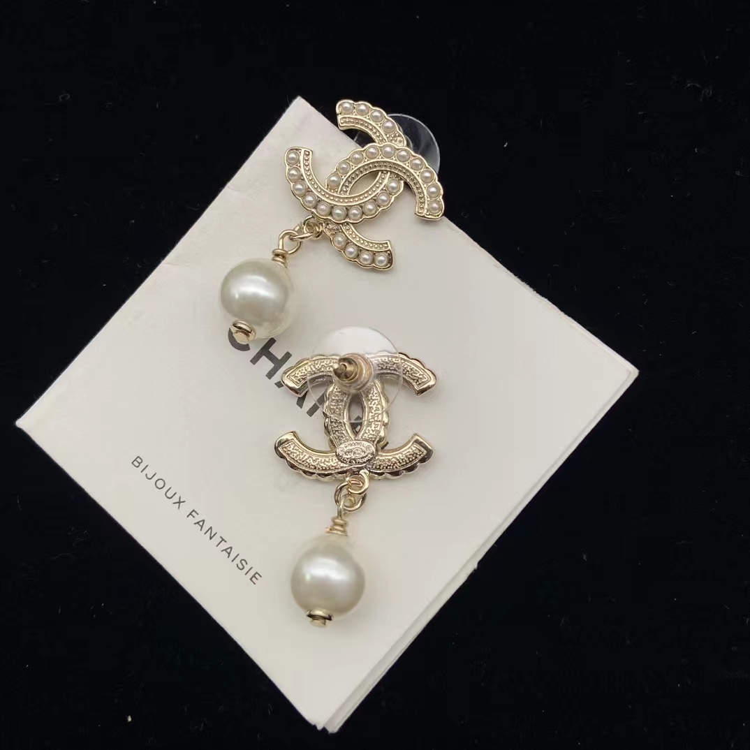 Replica Chanel Pearl Drop Earrings