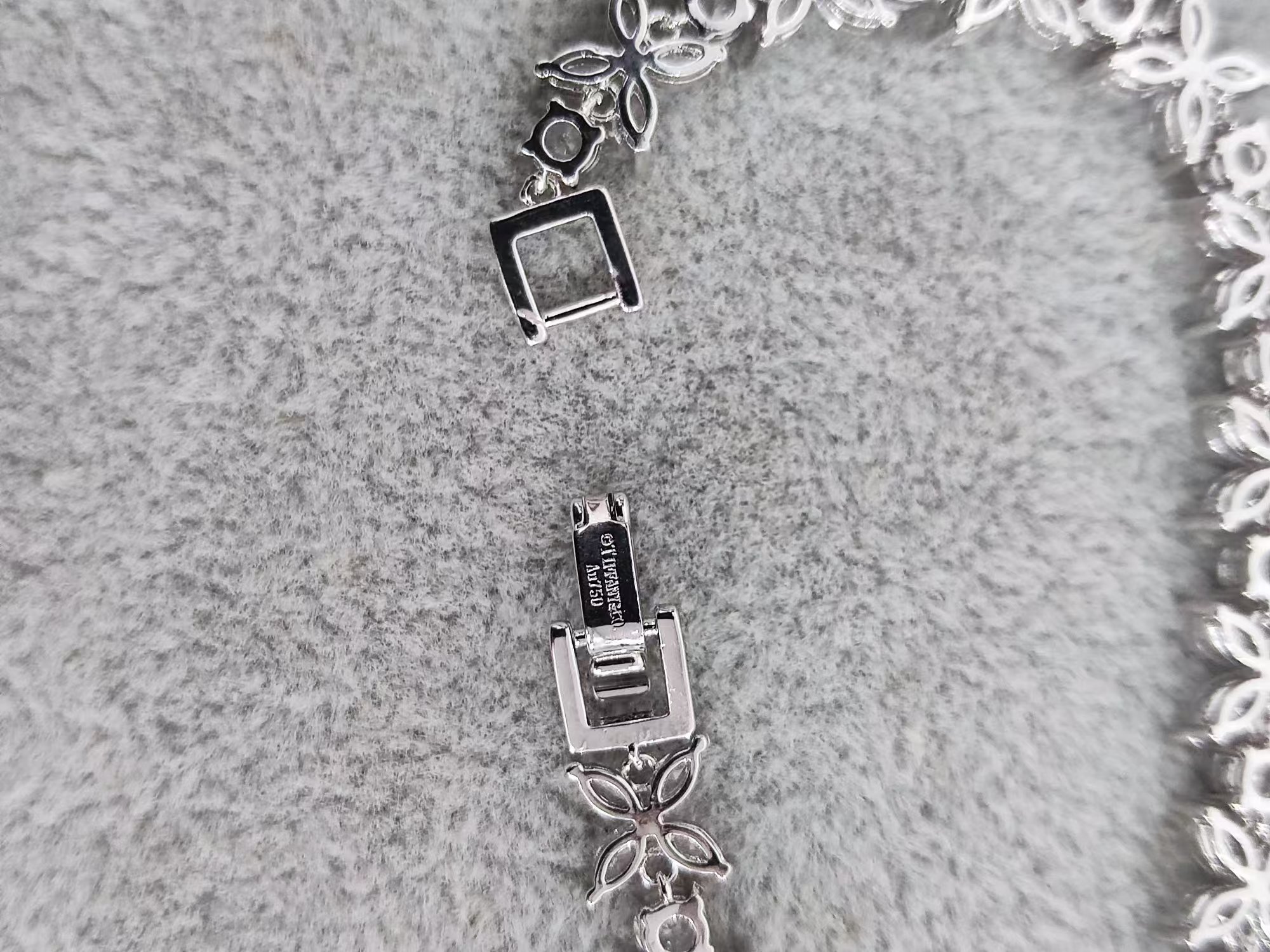 Replica Tiffany Cluster Tennis Bracelet in Platinum with Diamonds