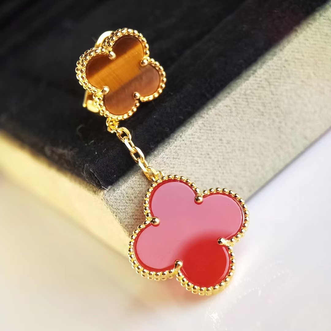 Replica Van Cleef & Arpels Magic Alhambra Earrings 2 Motifs