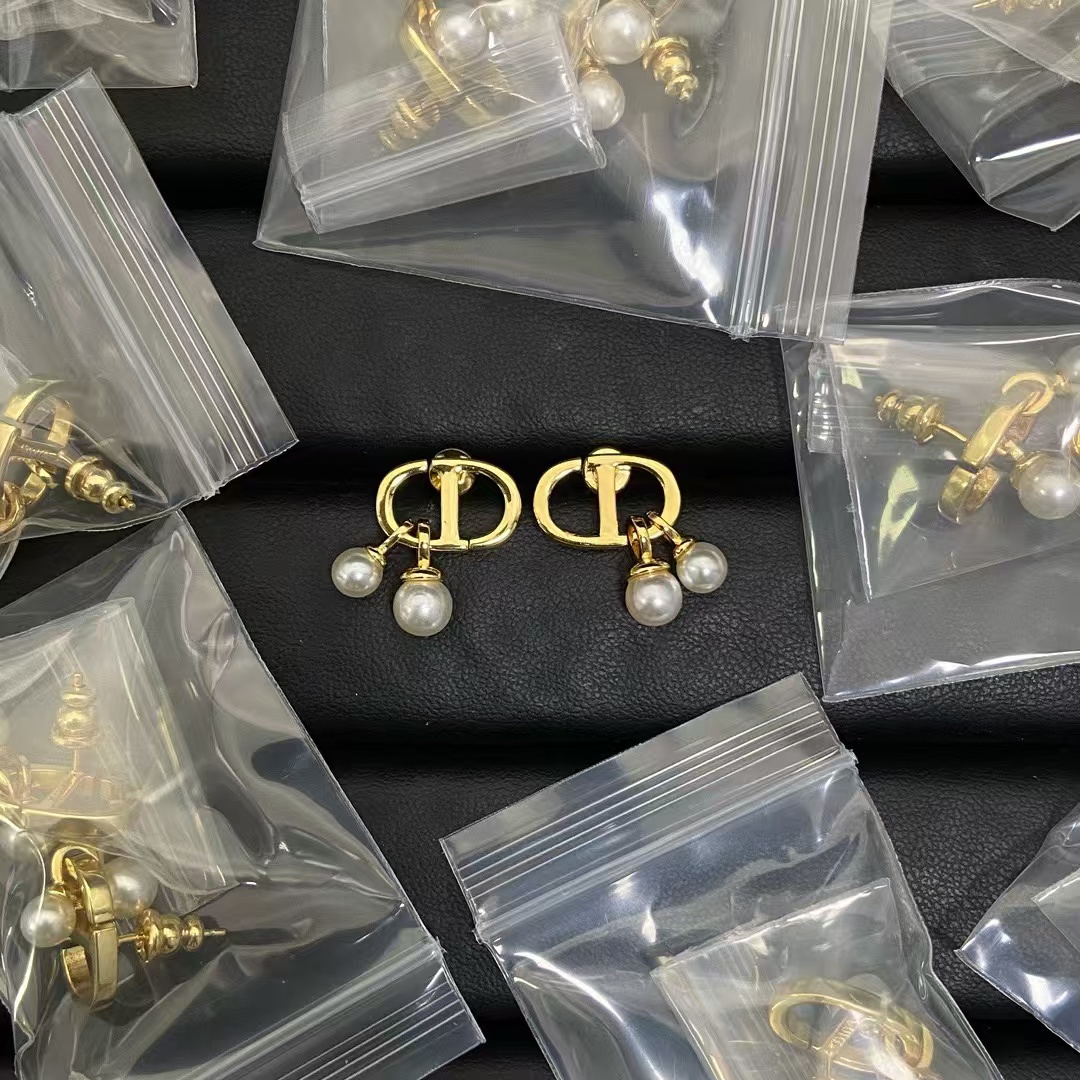Replica Dior Two Pearls Drop Earrings