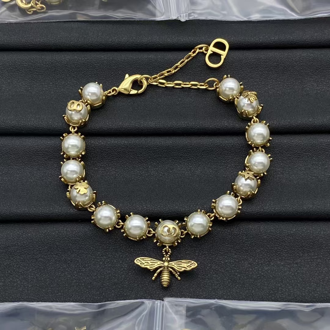 Replica Dior Bee Charm Pearl Bracelet