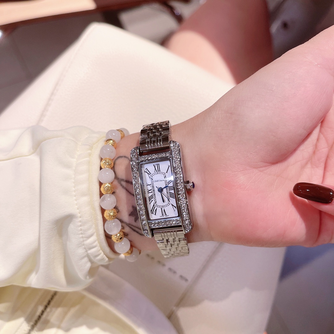 Replica Cartier Small Women Classic Watch
