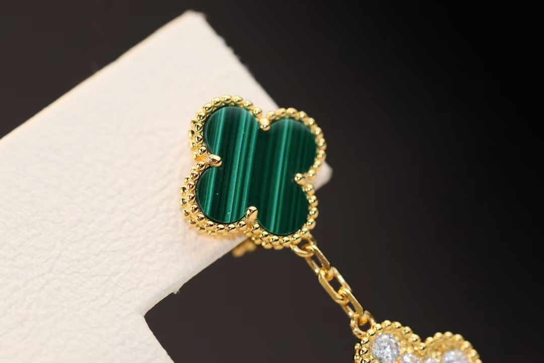 Replica Van Cleef & Arpels Magic Alhambra Earrings 3 Motifs