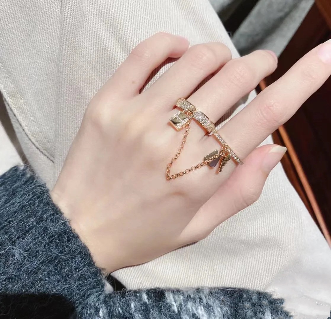 Replica Hermes Double Finger Key and Lock Ring