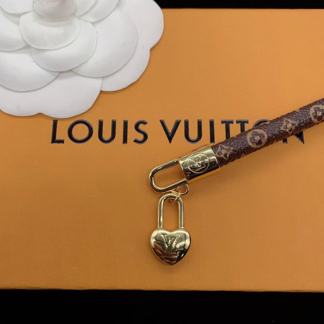 Replica Louis Vuitton Heart Lock Charm Bracelet