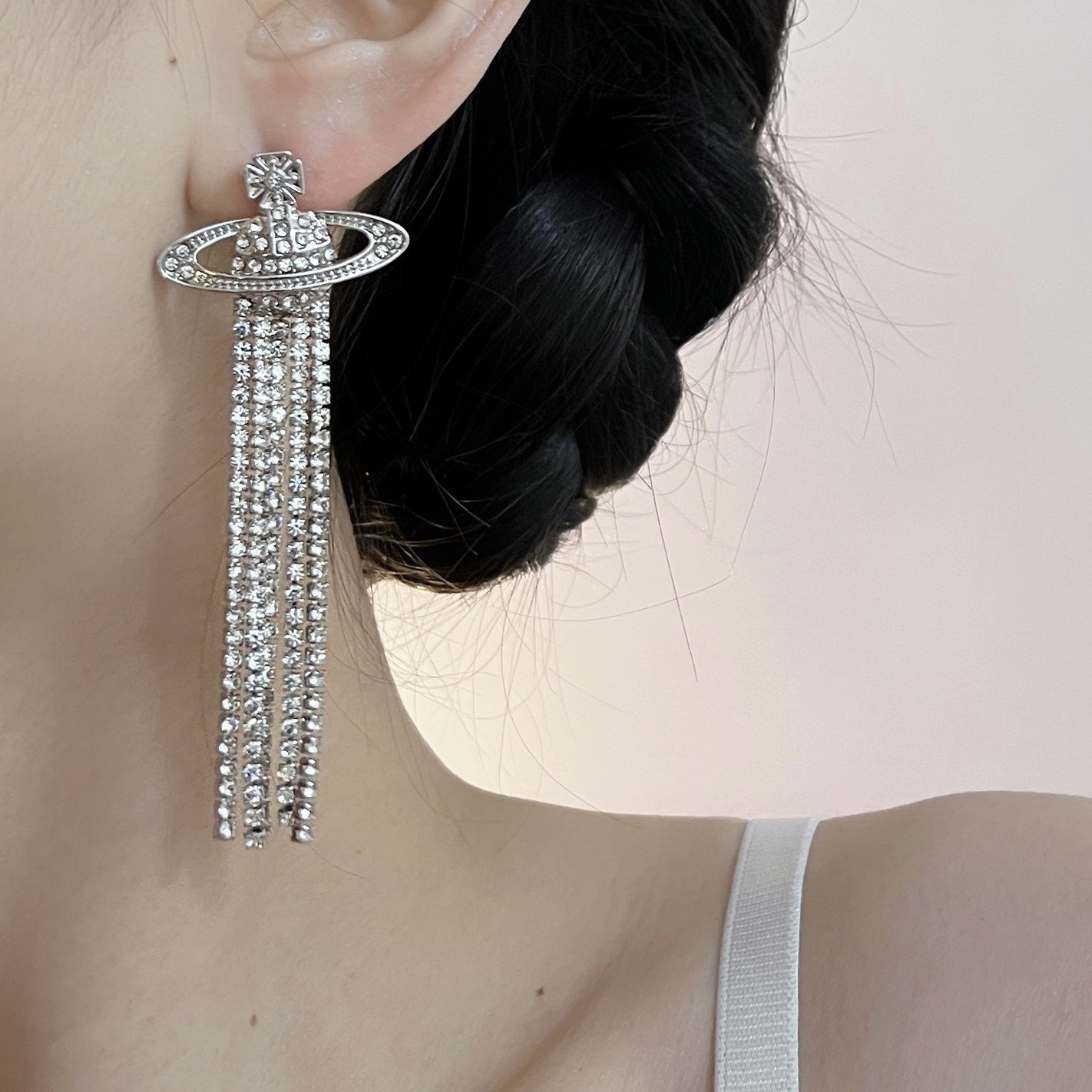 Replica Vivienne Westwood Party Queen Rhinestone Tassel Saturn Earrings