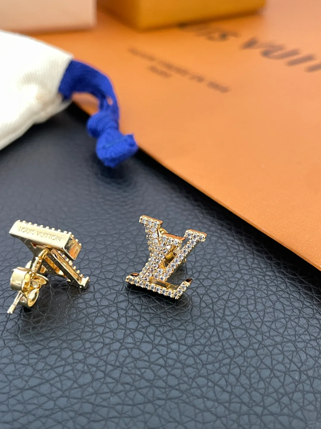 Replica Louis Vuitton Diamond LV Letter Earrings