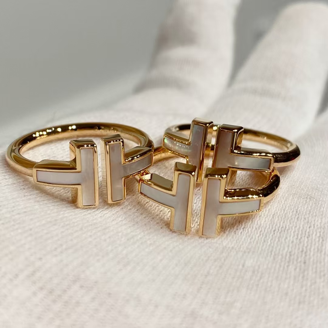 Replica Tiffany Mother of Pearl Double T Ring