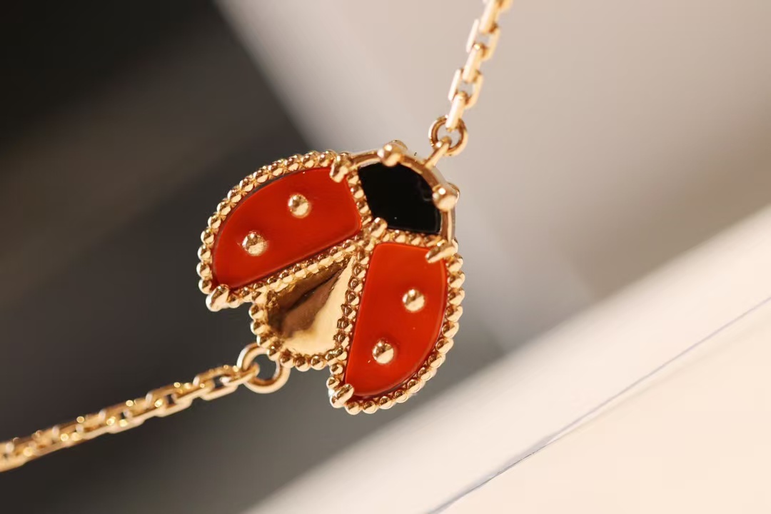 Replica Van Cleef & Arpels Lucky Spring Bracelet, Open Wings Ladybug
