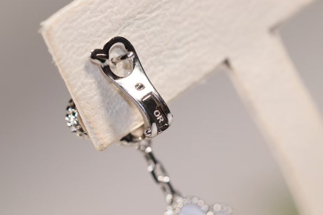 Replica Van Cleef & Arpels Magic Alhambra Earrings 3 Motifs