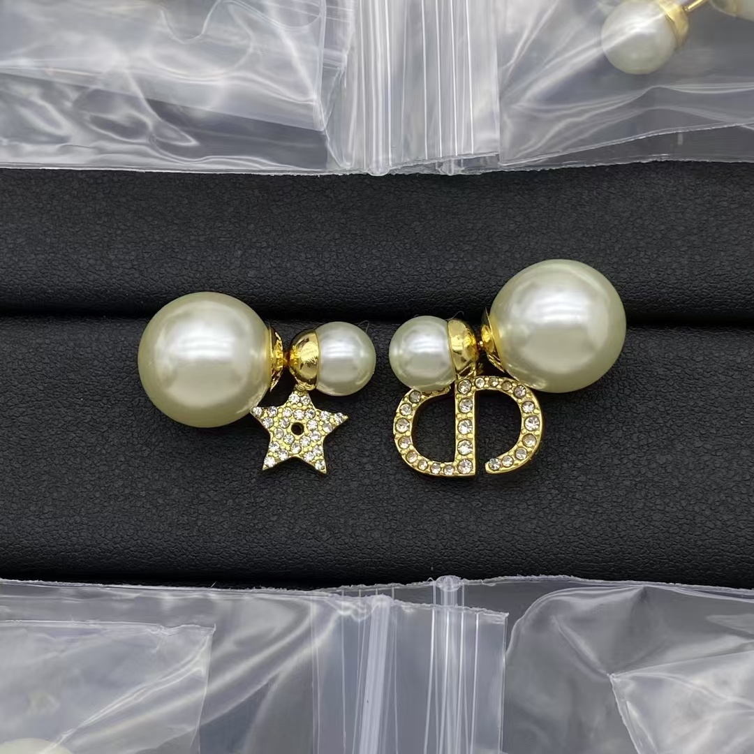 Replica Dior Asymmetric Star CD Dangle Pearl Earrings