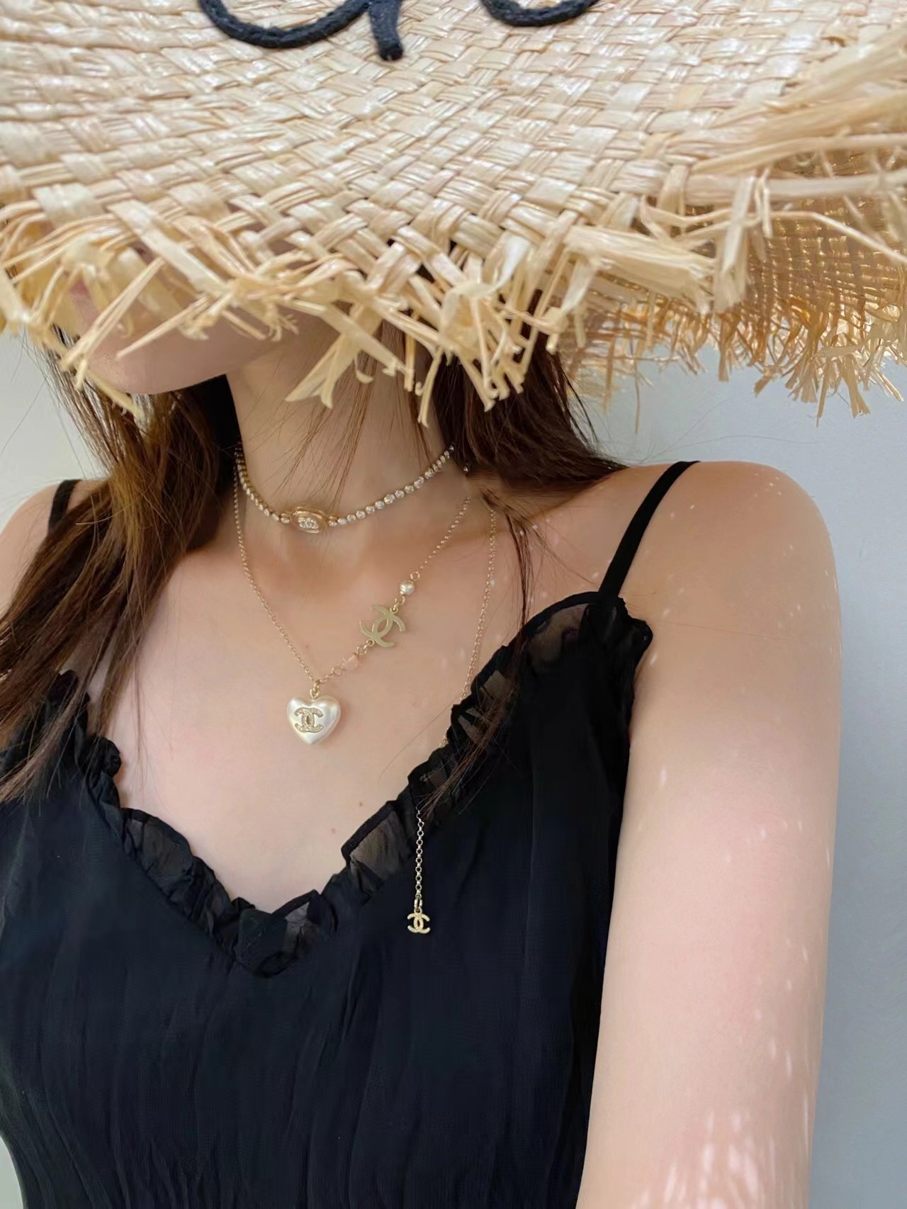 Replica Chanel Pearl Love Heart Pendant Necklace