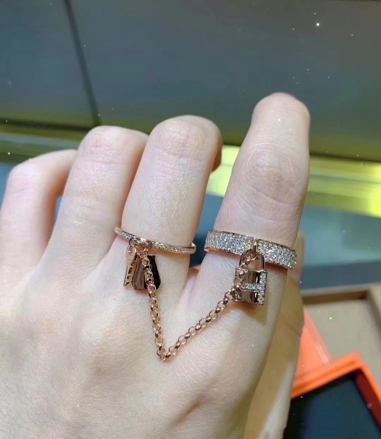 Replica Hermes Double Finger Key and Lock Ring