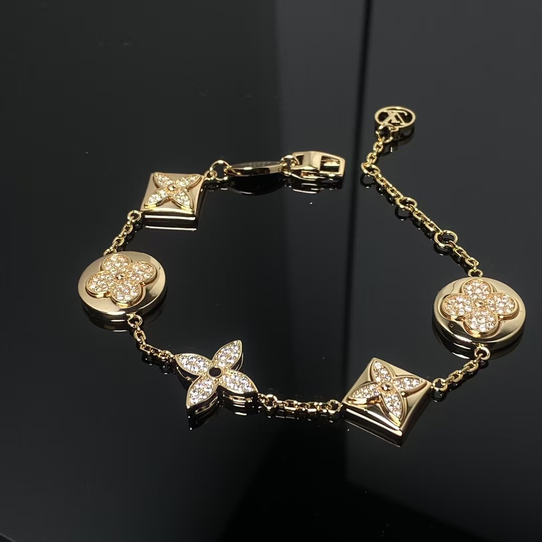 Replica Louis Vuitton Diamond Blossom Star Sun Bracelet