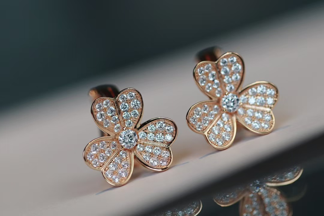Replica Van Cleef & Arpels Frivole Earrings - Small