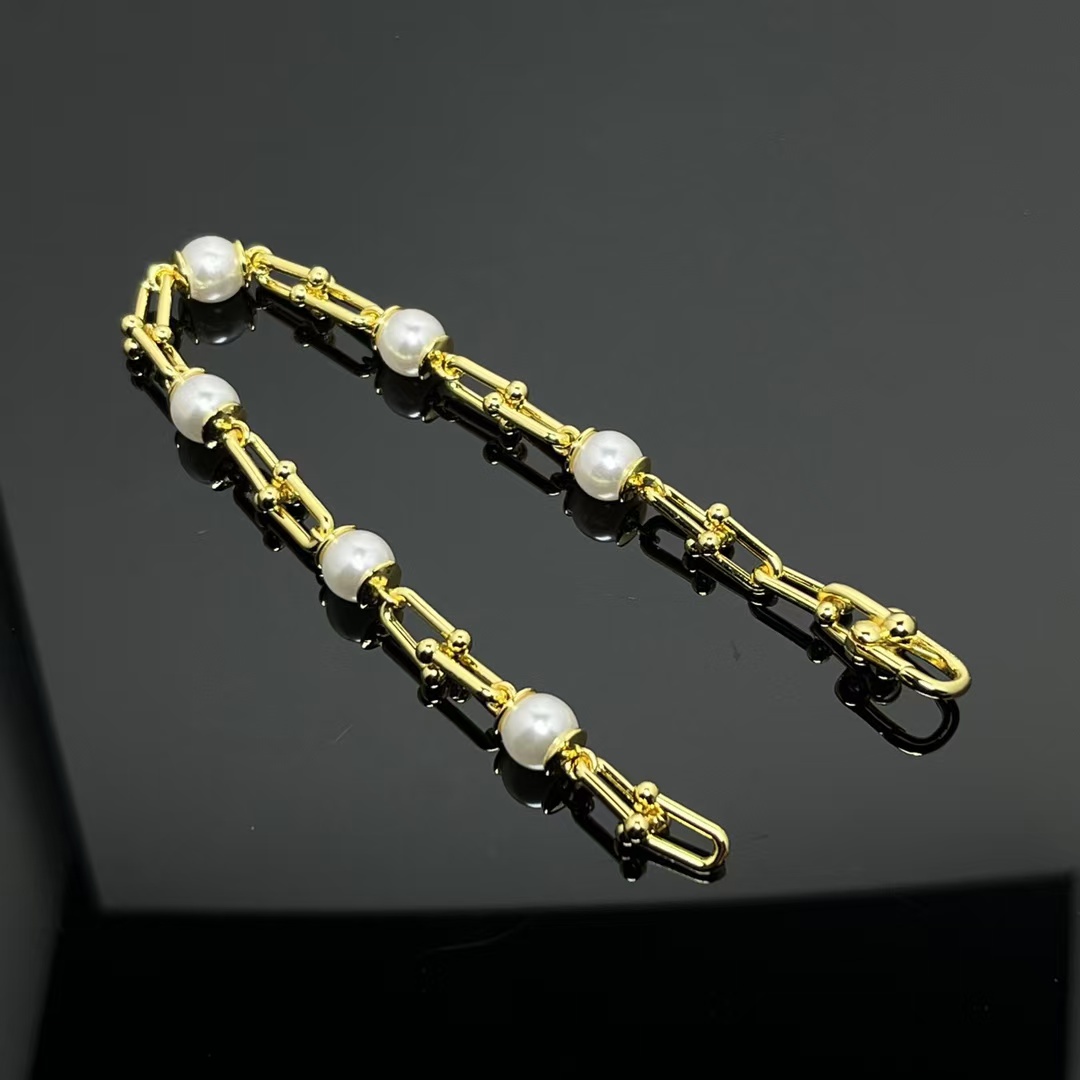 Replica Tiffany HardWear Link Bracelet with Freshwater Pearls
